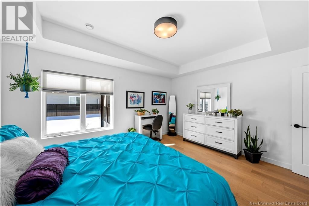 10 CAMELOT DRIVE Image 20