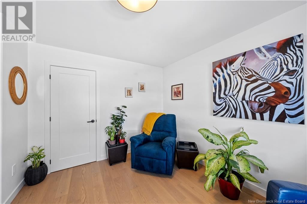 10 CAMELOT DRIVE Image 29