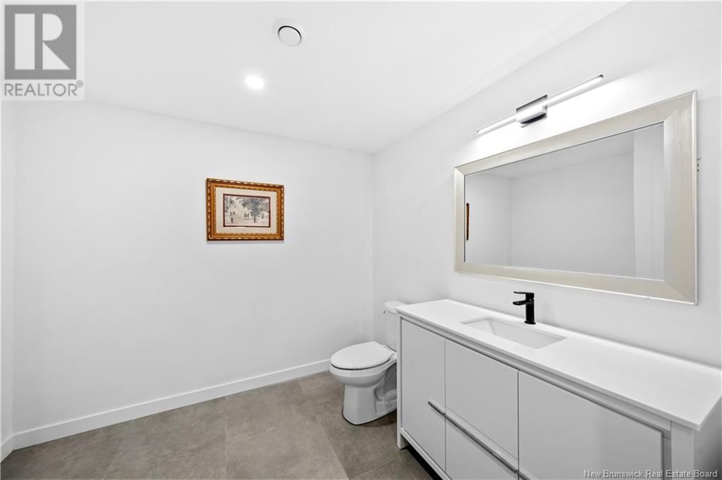 10 CAMELOT DRIVE Image 36