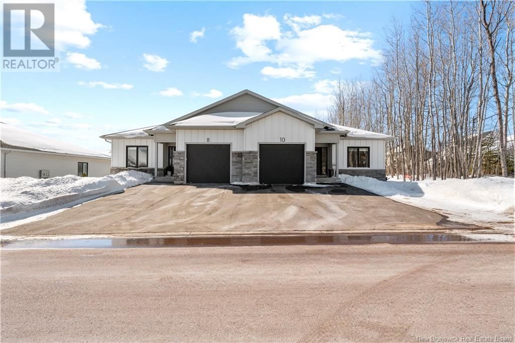 10 CAMELOT DRIVE Image 48
