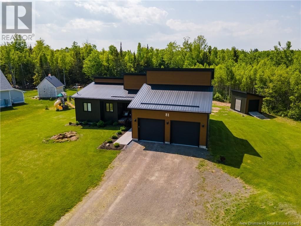 81 WATERFRONT DRIVE Image 1