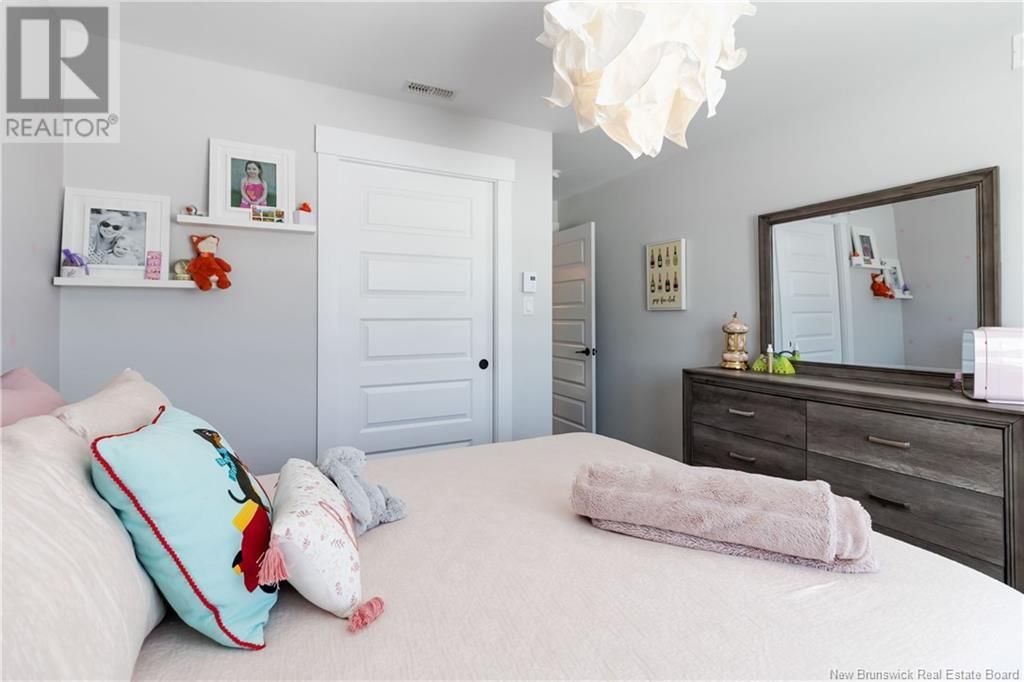 81 WATERFRONT DRIVE Image 29