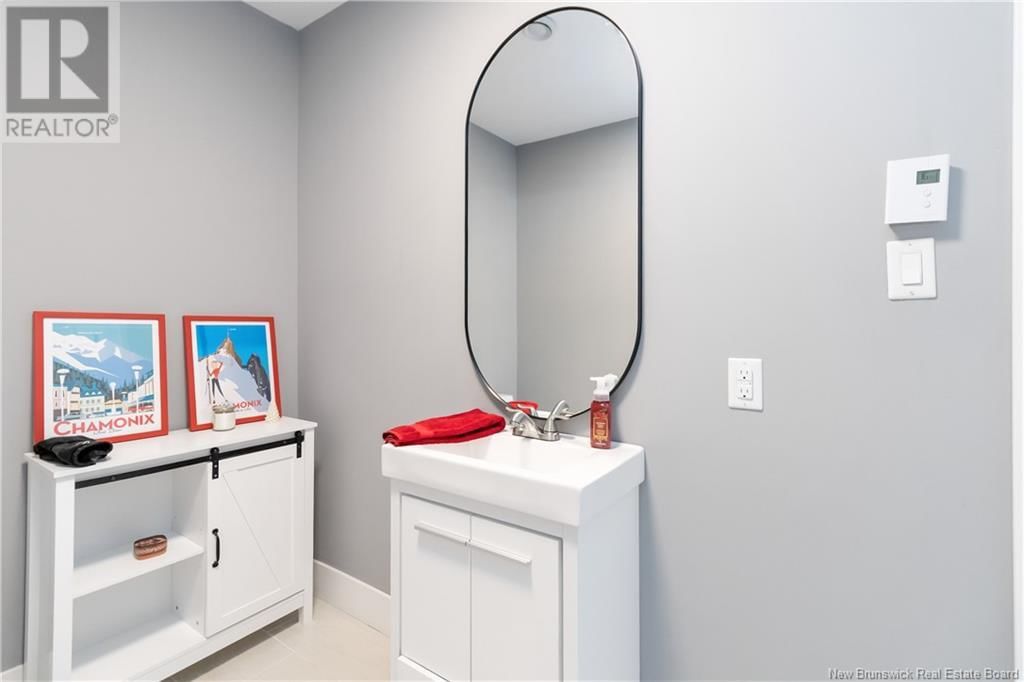 81 WATERFRONT DRIVE Image 38