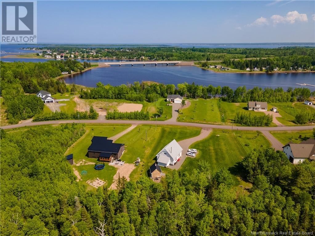 81 WATERFRONT DRIVE Image 49