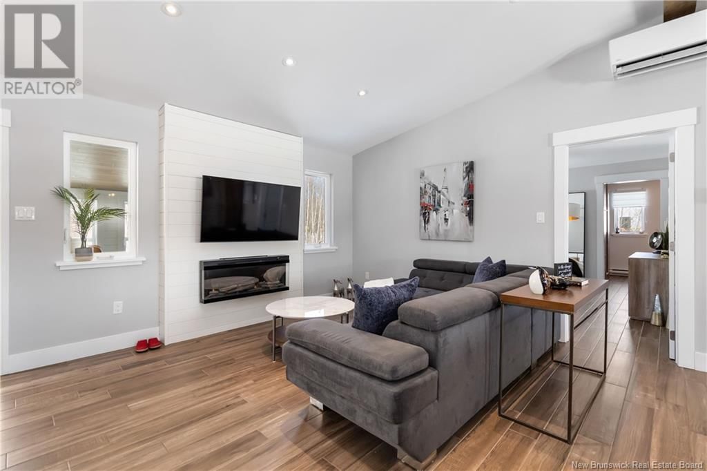 81 WATERFRONT DRIVE Image 8