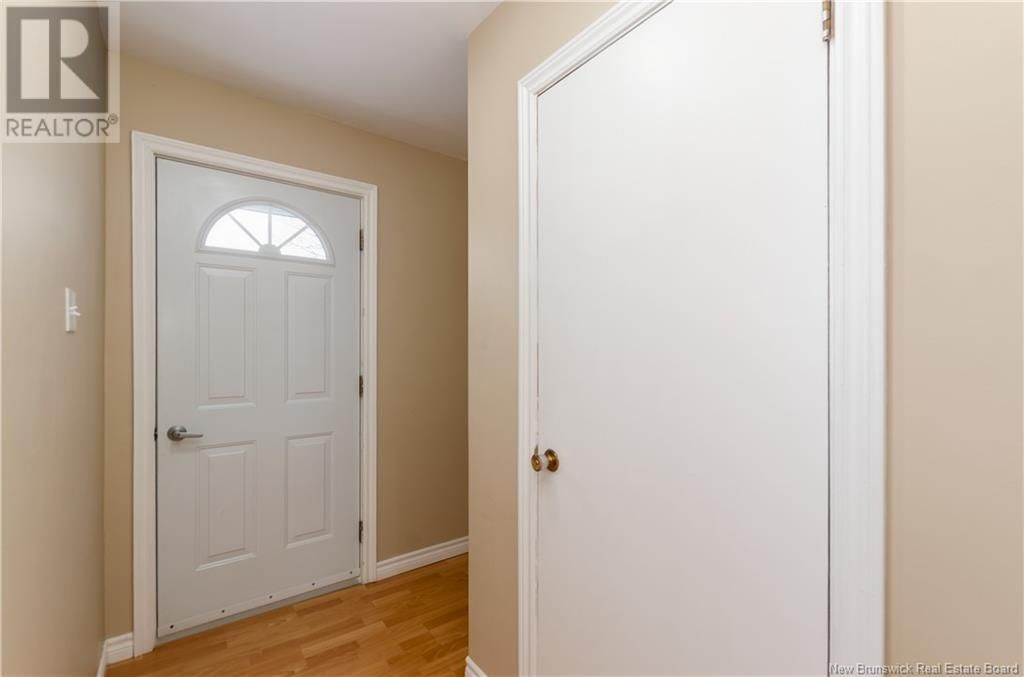 4 HIGHLAND DRIVE Image 19