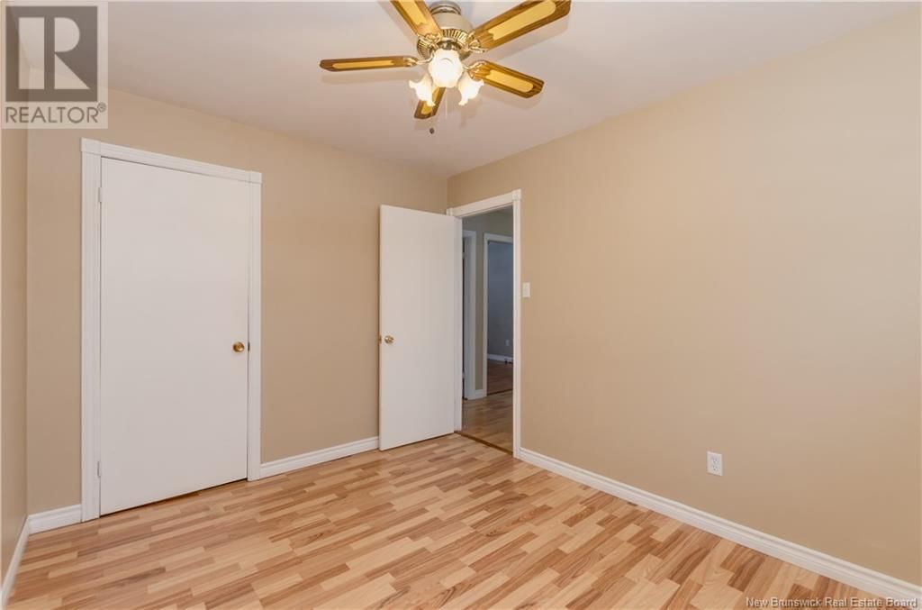 4 HIGHLAND DRIVE Image 29