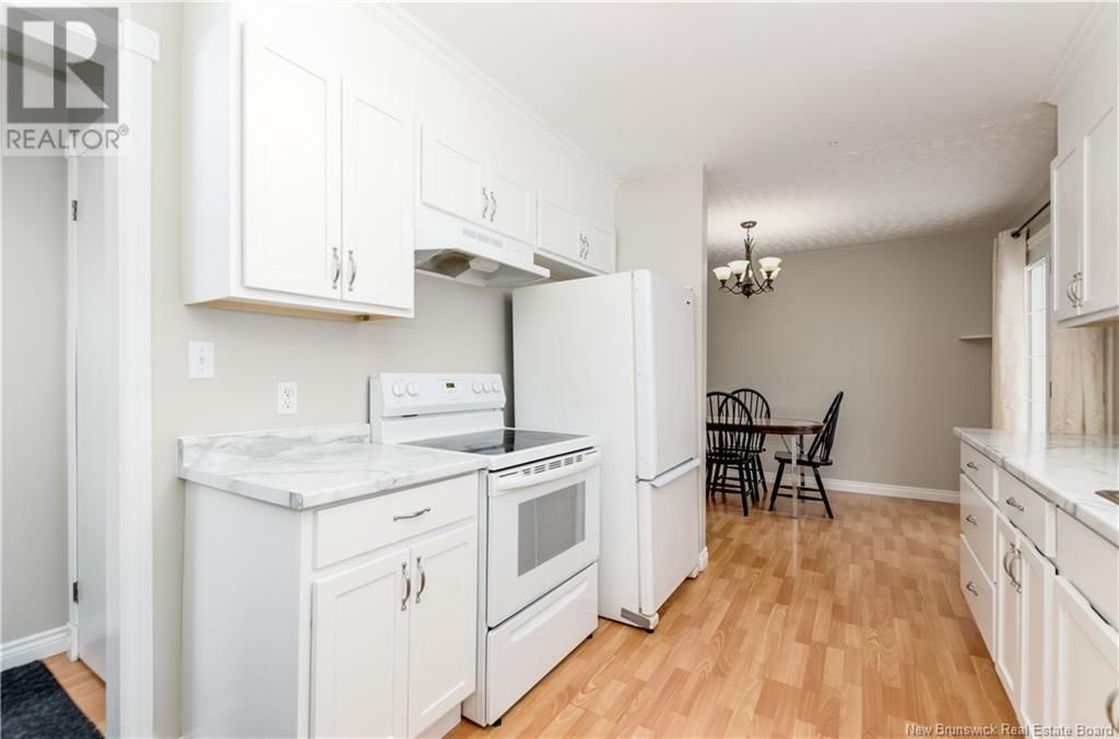 4 HIGHLAND DRIVE Image 3