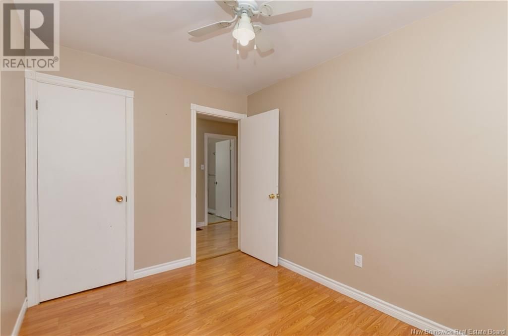 4 HIGHLAND DRIVE Image 33