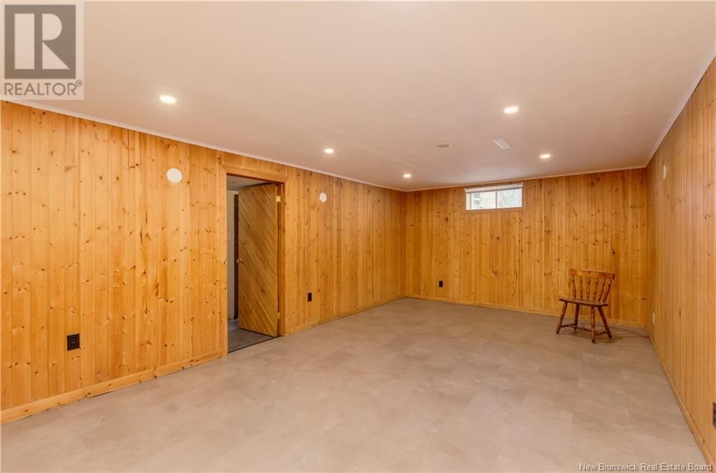 4 HIGHLAND DRIVE Image 36