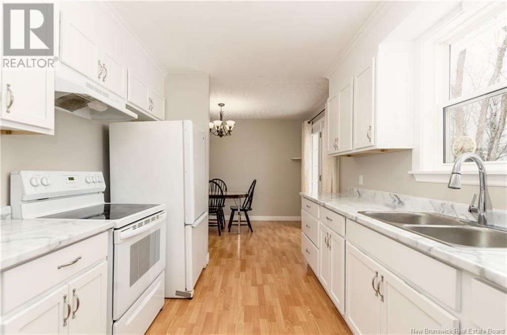 4 HIGHLAND DRIVE Image 4