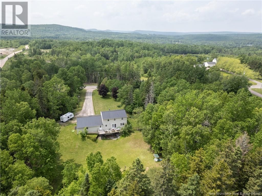 130 NICHOLAS DRIVE Image 2