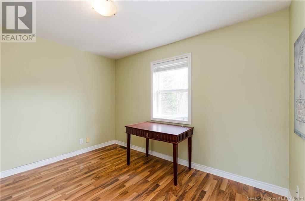 130 NICHOLAS DRIVE Image 26