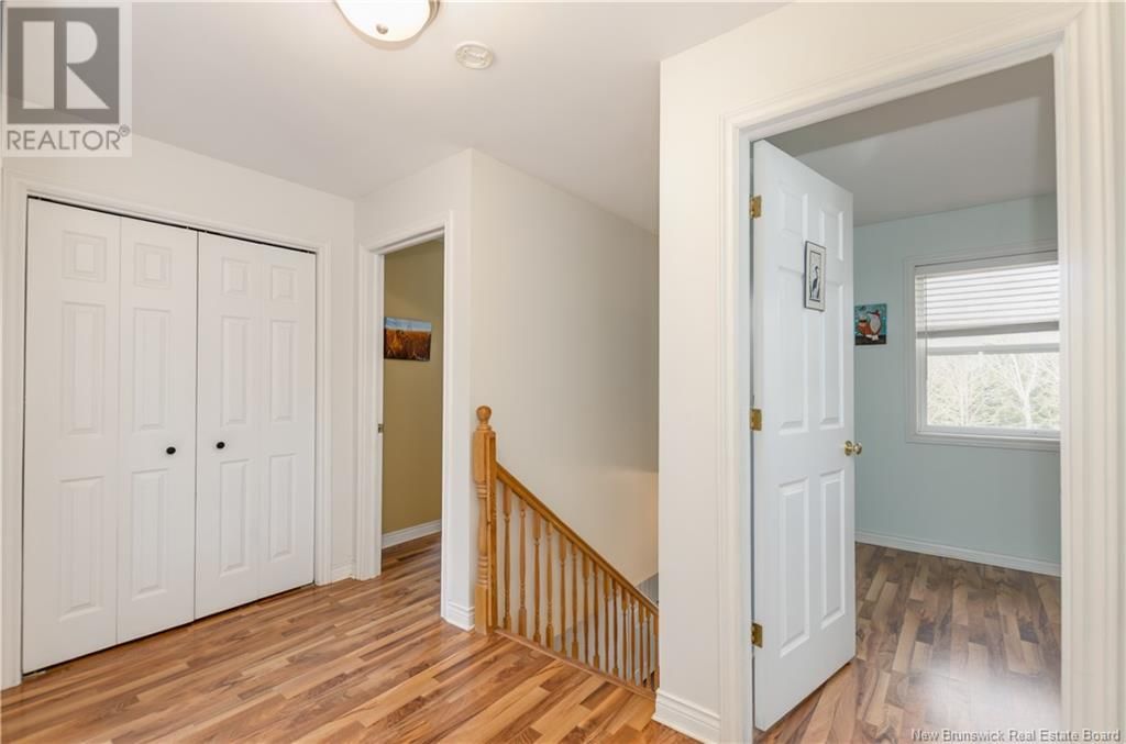 130 NICHOLAS DRIVE Image 28