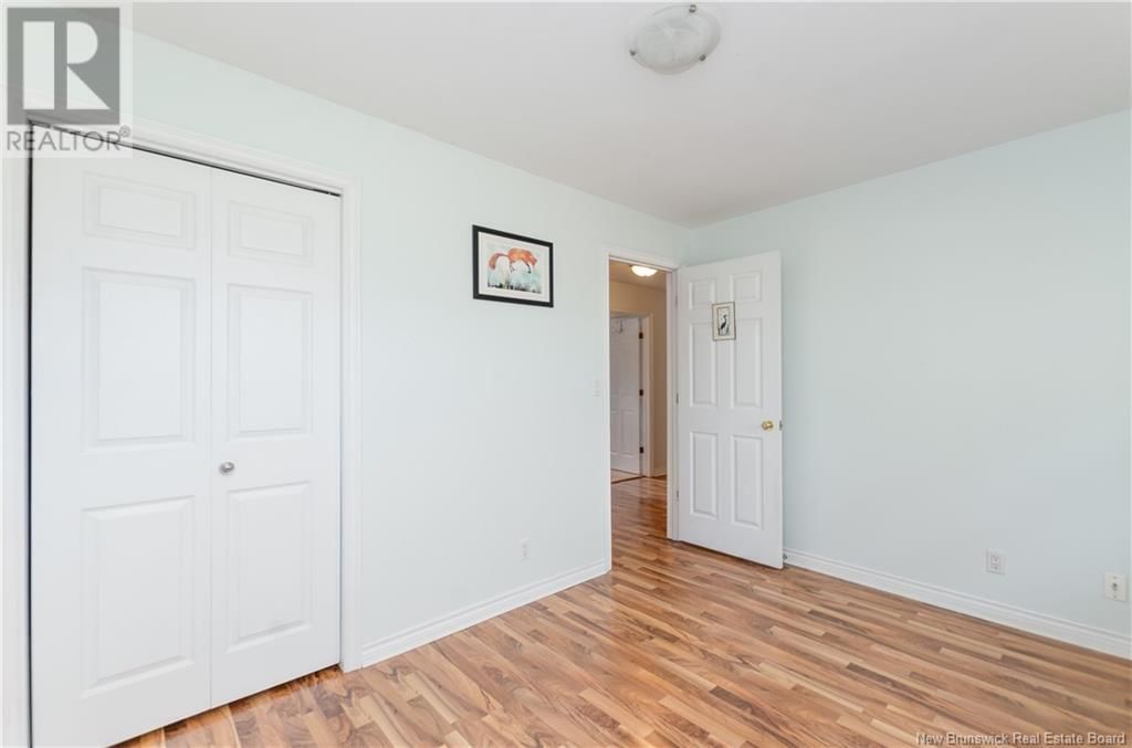 130 NICHOLAS DRIVE Image 30