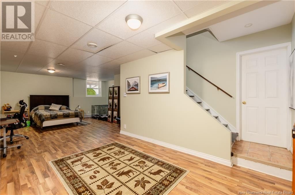 130 NICHOLAS DRIVE Image 40