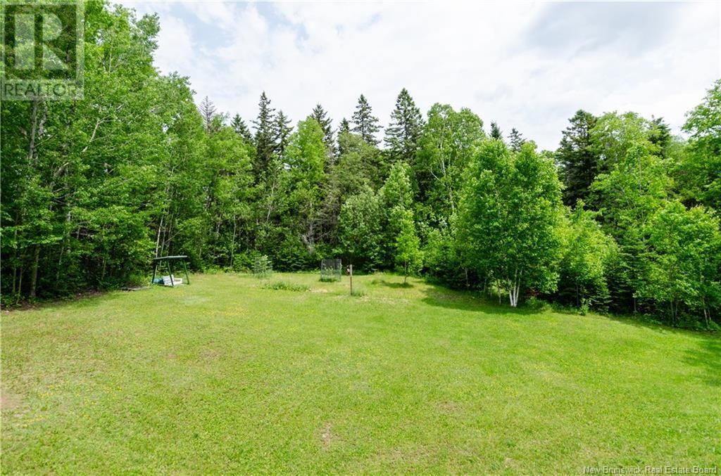 130 NICHOLAS DRIVE Image 47