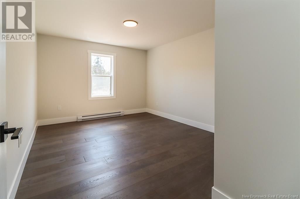 15 BELLBOTTOM WAY Image 23