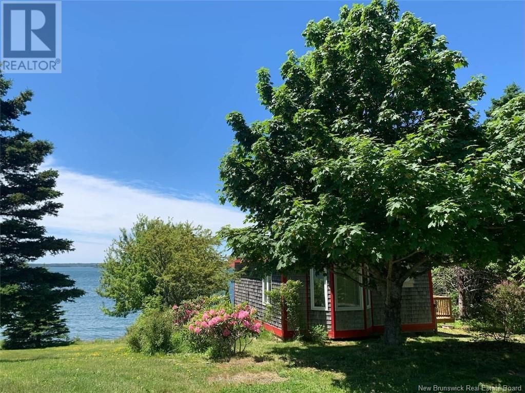 261 NORTH ROAD Image 25