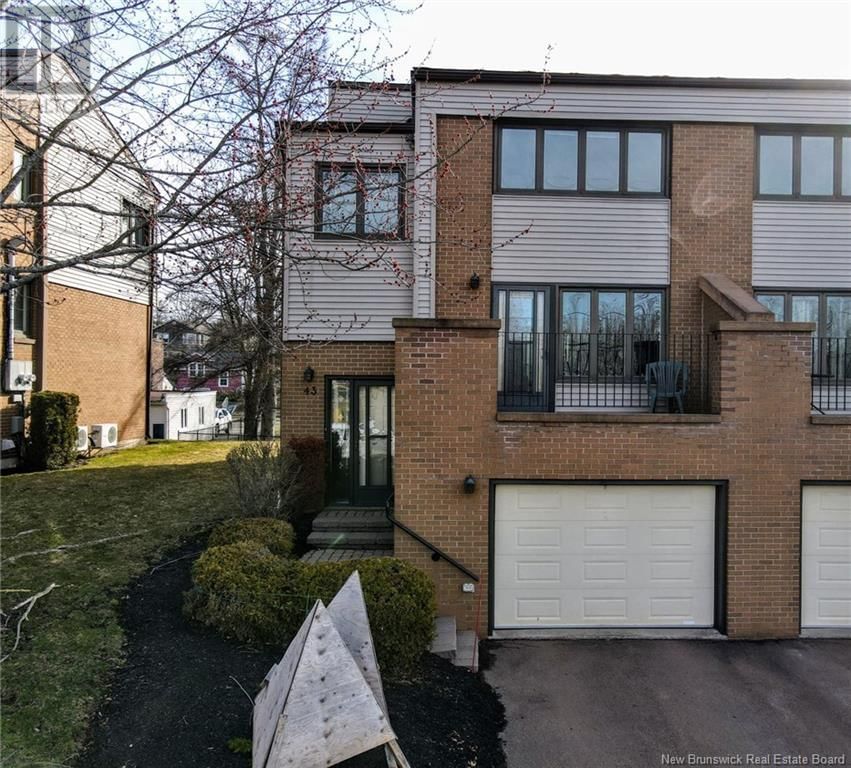 43 PARLEE DRIVE Image 1