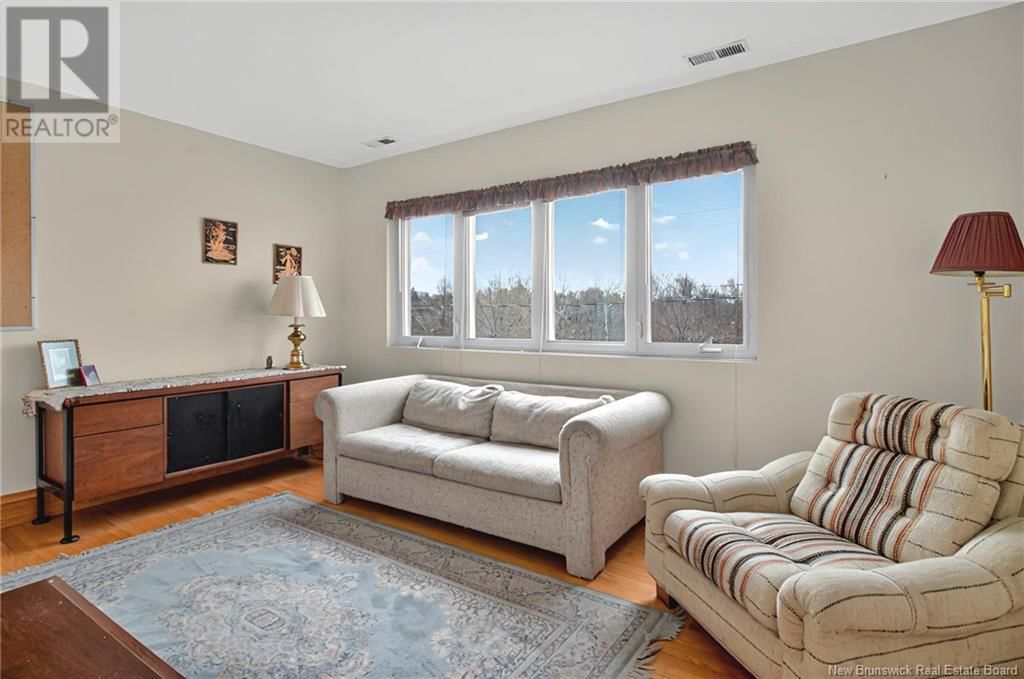 43 PARLEE DRIVE Image 22