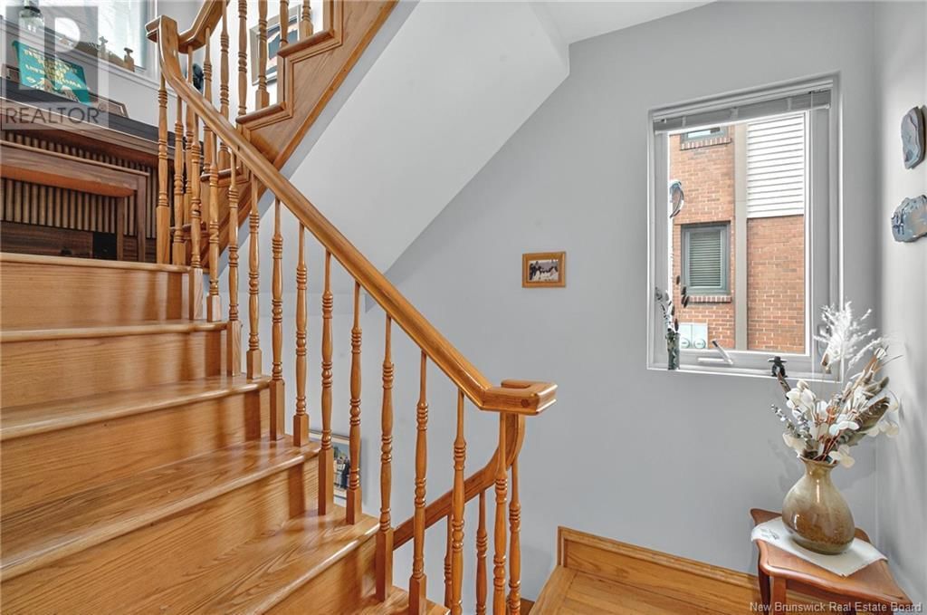 43 PARLEE DRIVE Image 3