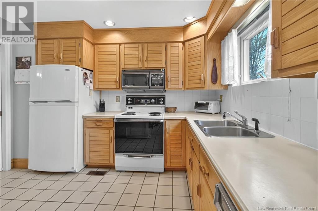 43 PARLEE DRIVE Image 6
