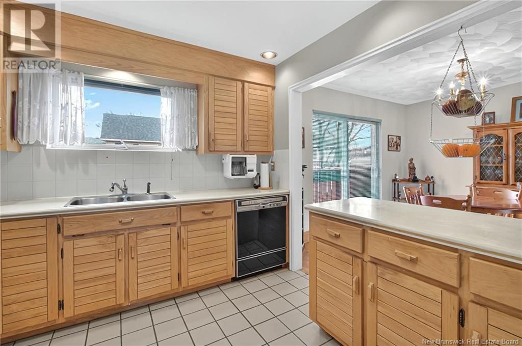 43 PARLEE DRIVE Image 7