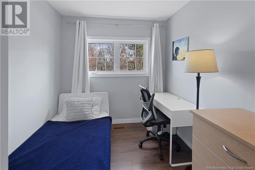 33 MEGHAN STREET Image 11