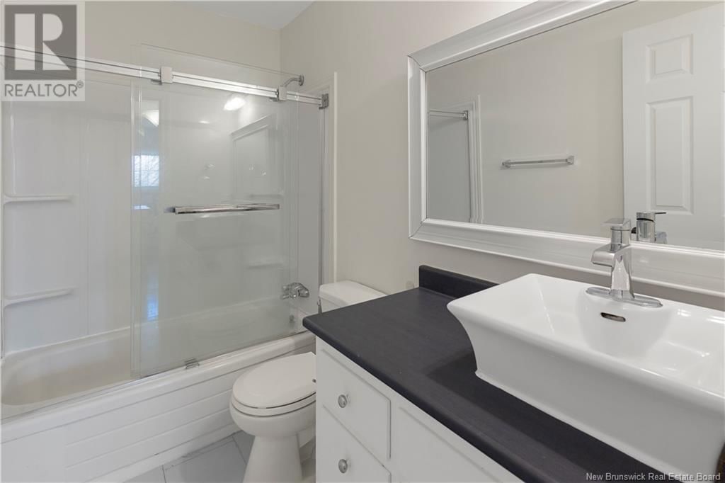 33 MEGHAN STREET Image 12