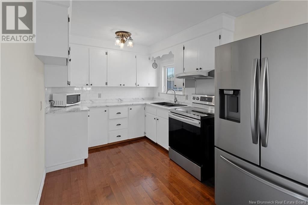 33 MEGHAN STREET Image 2