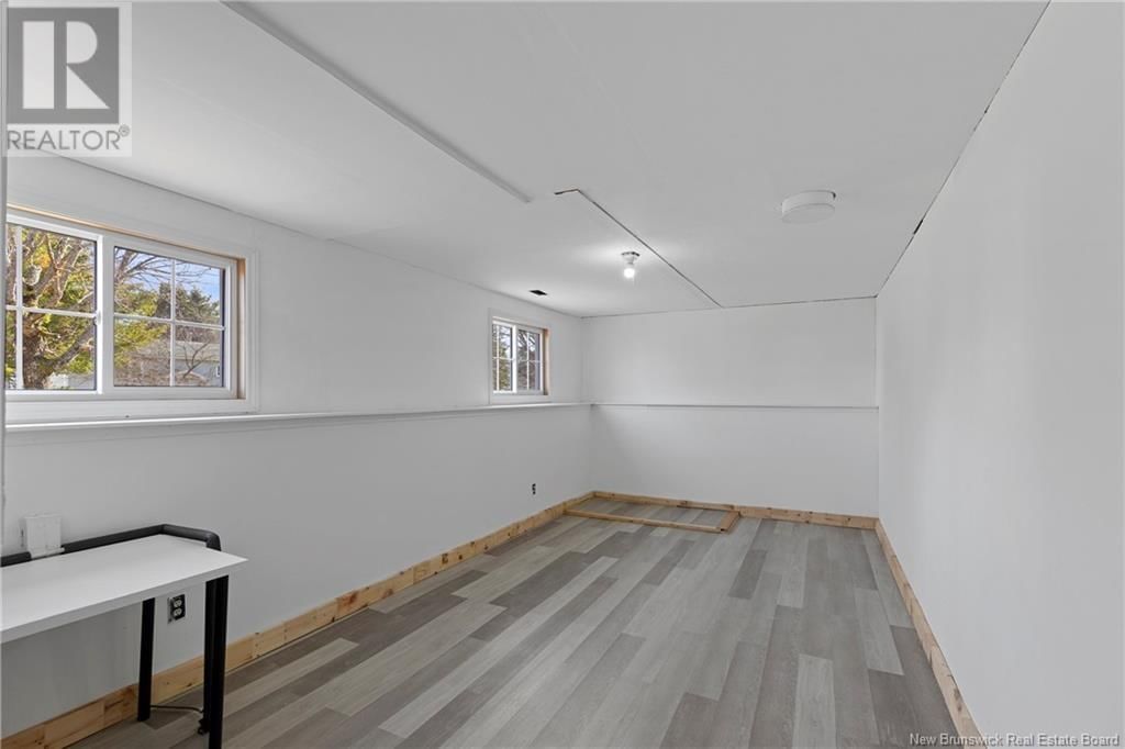 33 MEGHAN STREET Image 22
