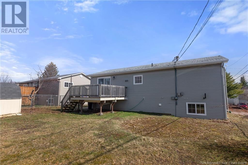 33 MEGHAN STREET Image 25
