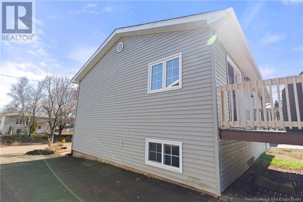 33 MEGHAN STREET Image 28