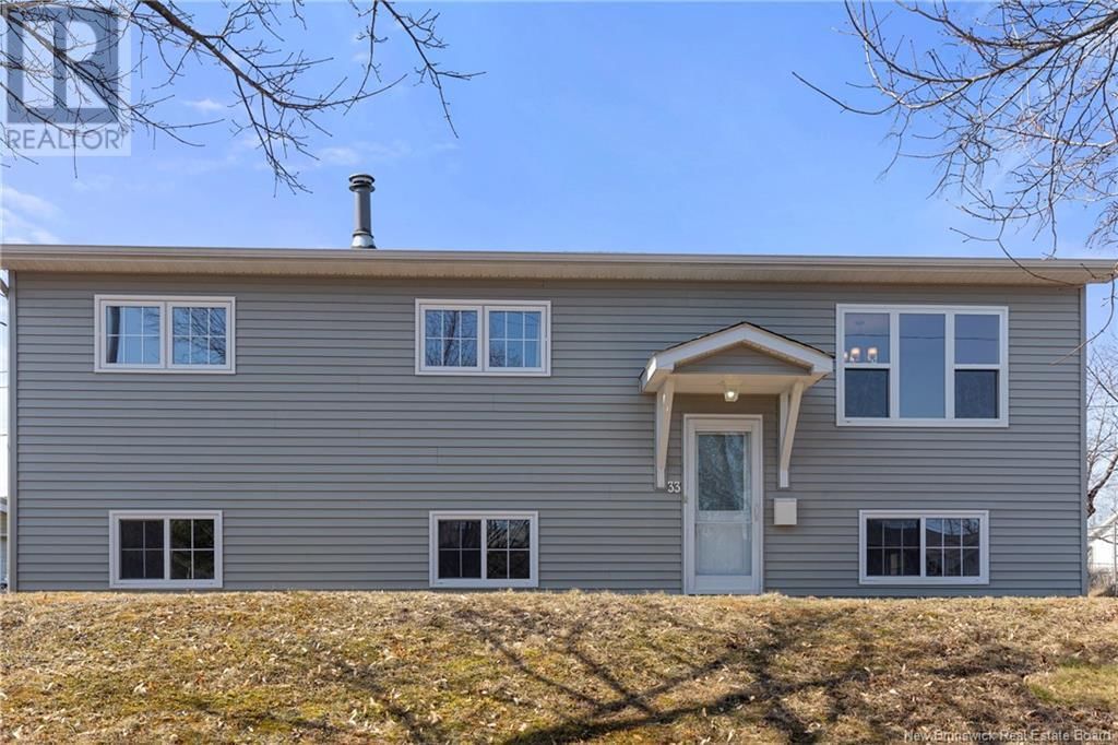 33 MEGHAN STREET Image 29