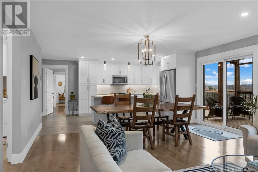 323 CENTRALE STREET Image 13