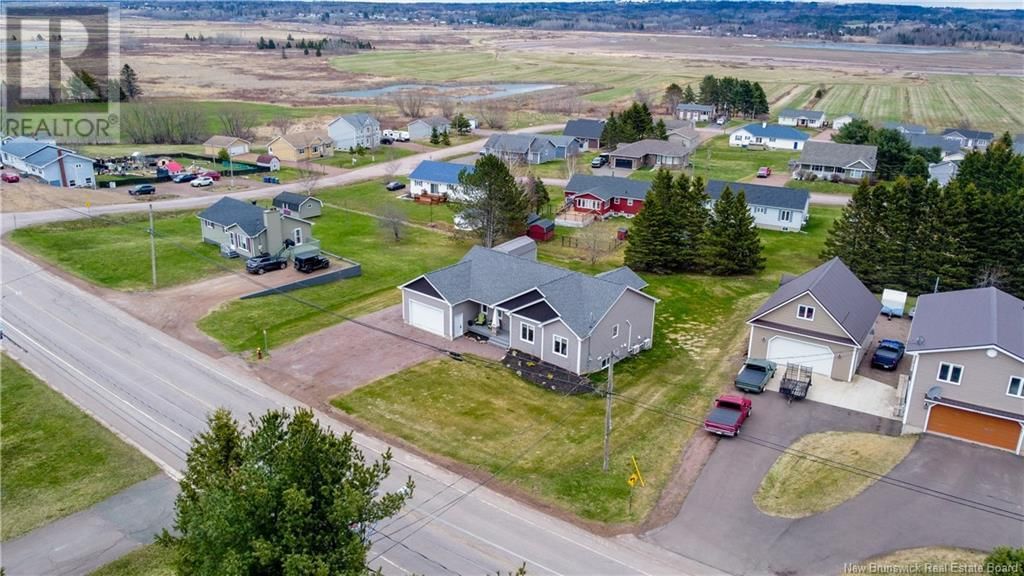 323 CENTRALE STREET Image 3