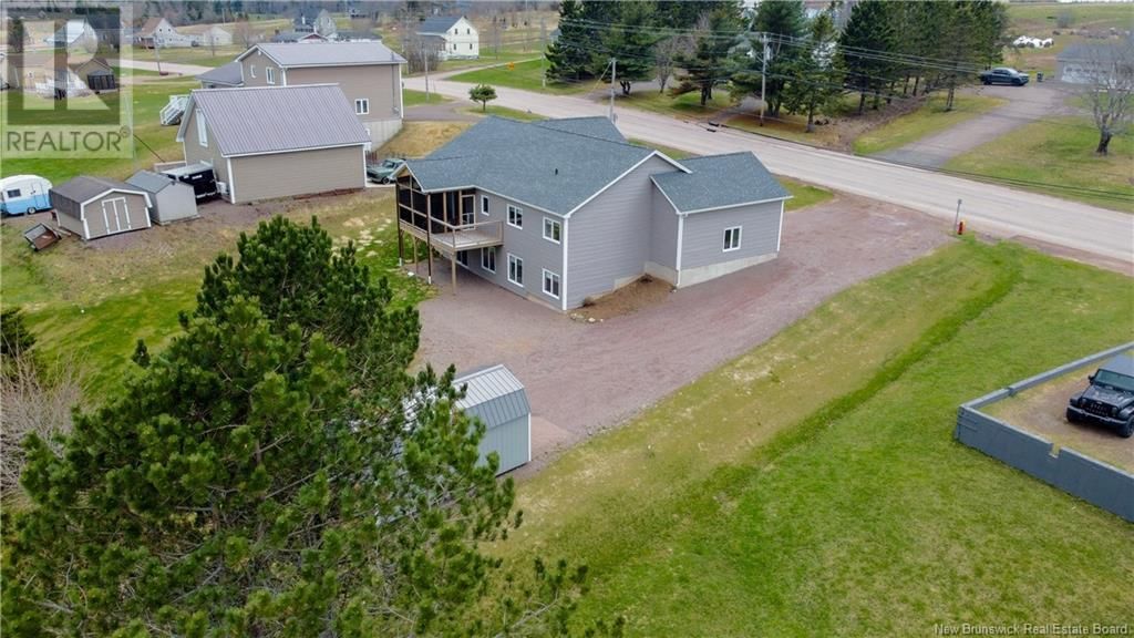 323 CENTRALE STREET Image 47