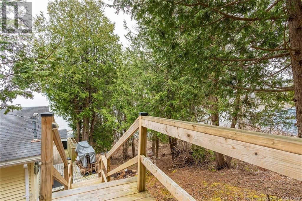 162 HILLSIDE ROAD Image 40