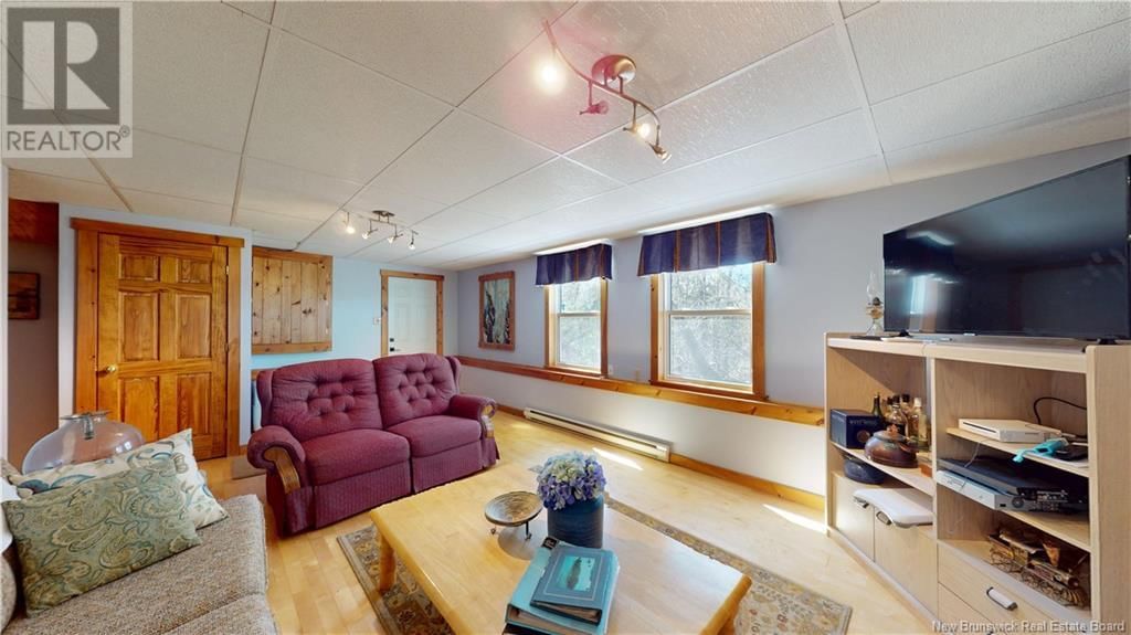 1588 SCENIC NARROWS BOULEVARD Image 30