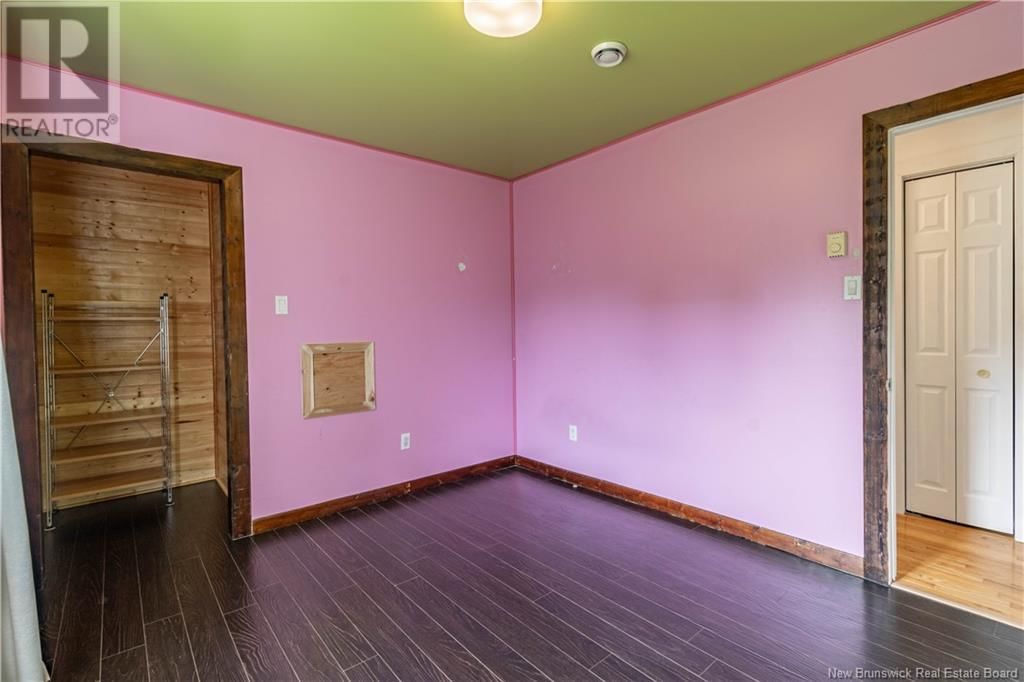 272 CREEK ROAD Image 17