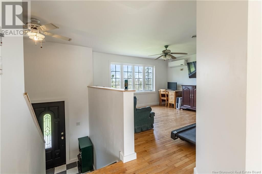 272 CREEK ROAD Image 4