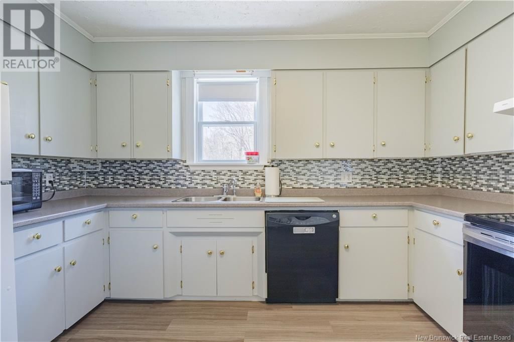 185 MCLEOD HILL ROAD Image 7