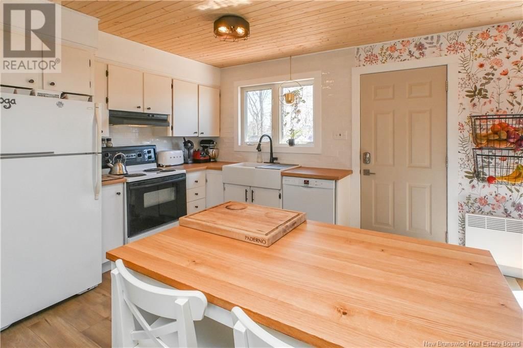 3180 ALCIDE STREET Image 23