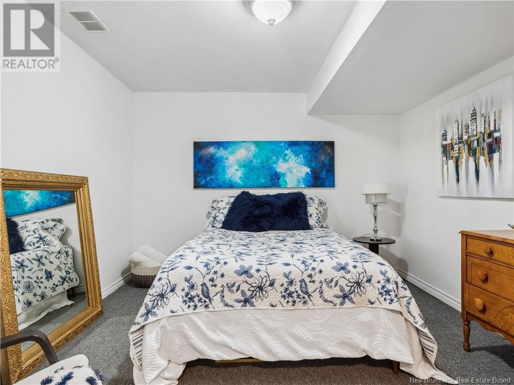 21 ROGERS Image 37