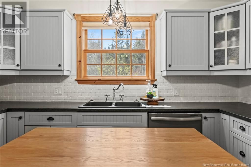 80 JENKINS DRIVE Image 11
