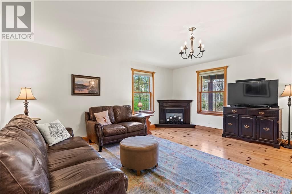 80 JENKINS DRIVE Image 16