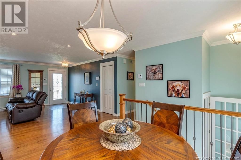 66 SQUIRE AVENUE Image 16