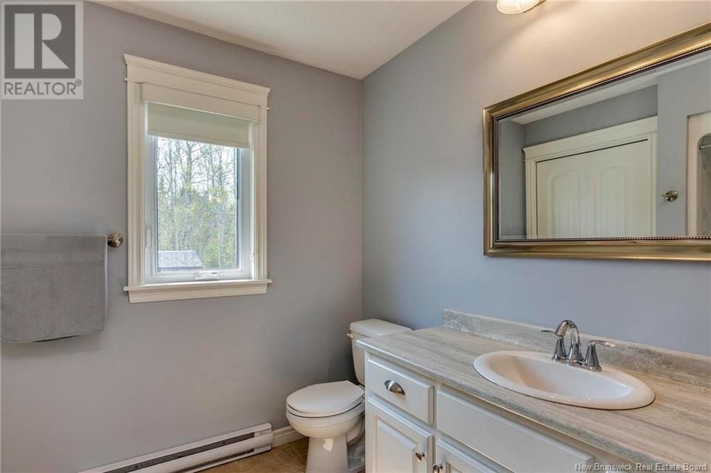 66 SQUIRE AVENUE Image 18