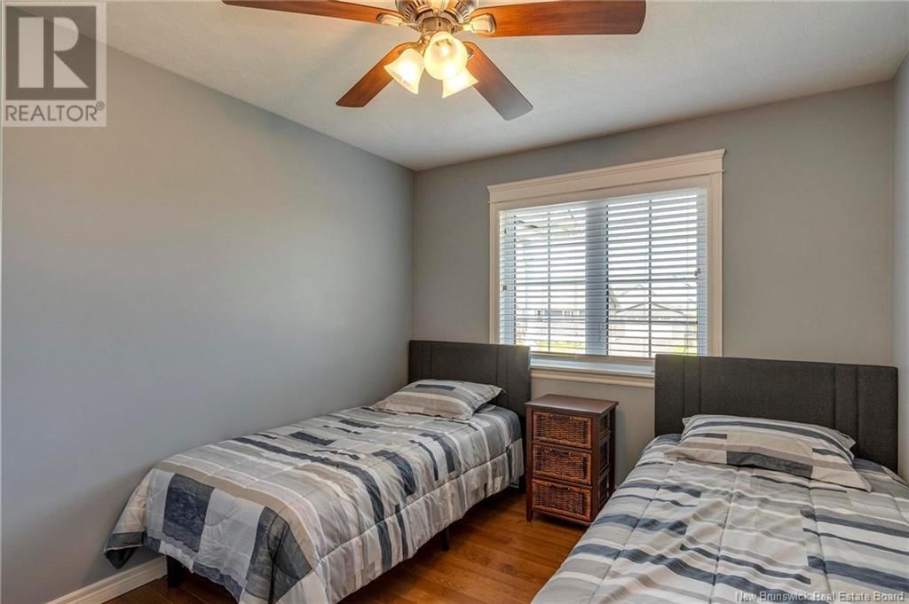66 SQUIRE AVENUE Image 20